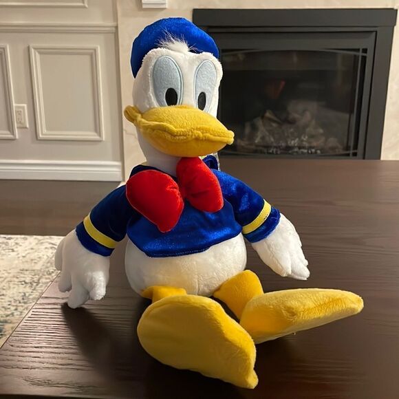 Disney Store Donald Duck Soft Plush Toy Stuffed Animal Great Condition 13” tall - Picture 1 of 5